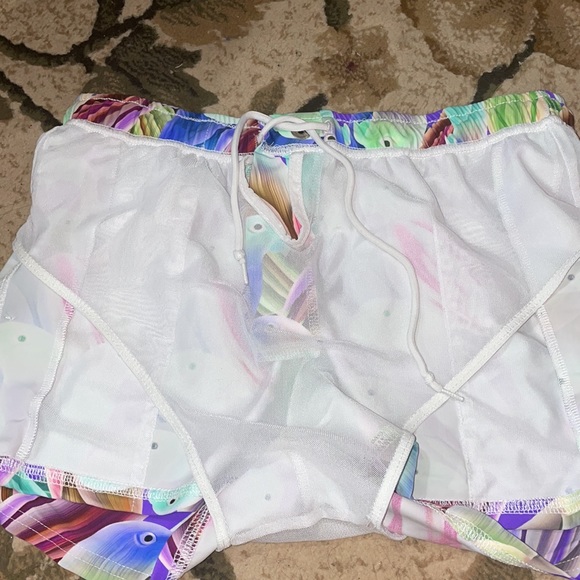 LASC Malibu Swim Shorts Purple Parrots | Small - Picture 8 of 8